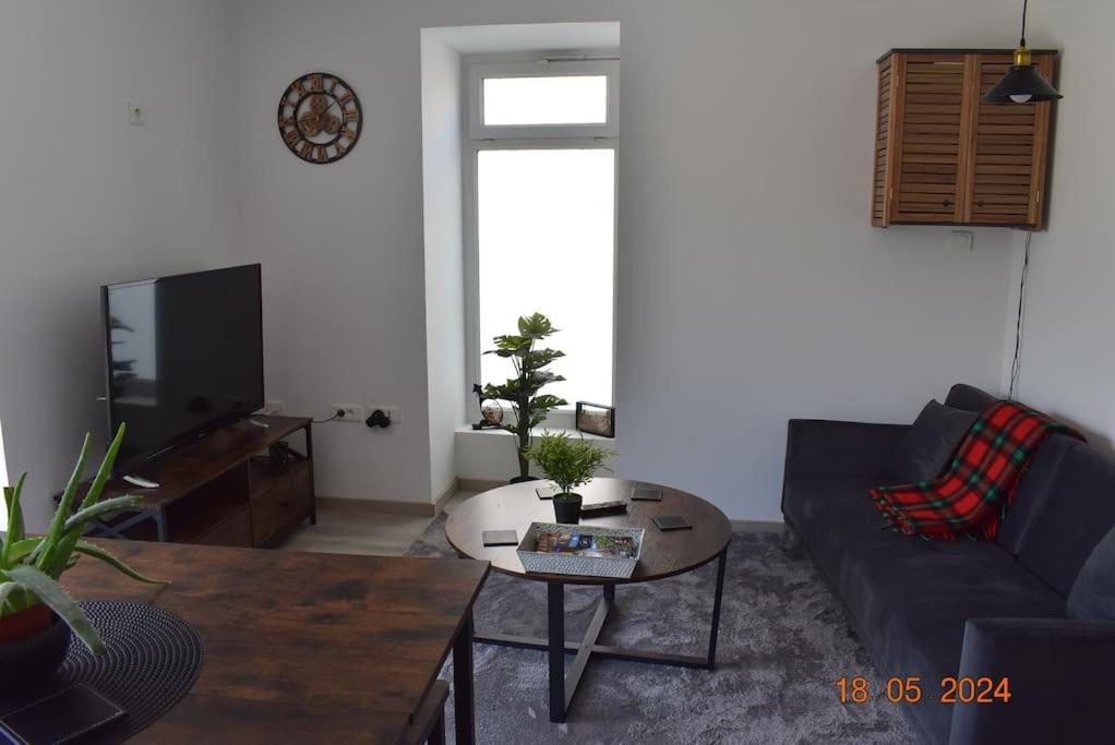 Appartement Rdc Au Coeur Du Village Soual